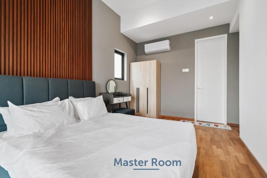 Nowhere 2Br & 2Bath Apartment With Balcony @ Reizz Residences Kuala Lumpur Esterno foto